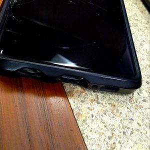 Samsung galaxy android s10 (*very good cond*)
